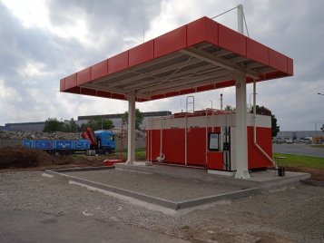 Veřejná čerpací stanice NDN 40 000 - půlená